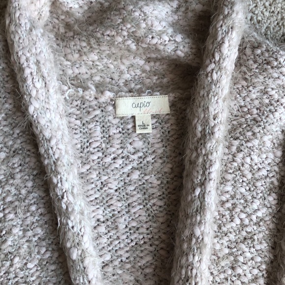 CUPIO BEIGE AND CREAM SOFT EYELASH CARDIGAN SWEATER - Picture 4 of 4
